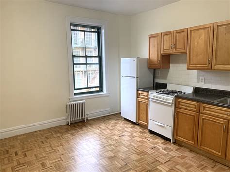 523 E 78th St APT 4D, New York, NY 10075